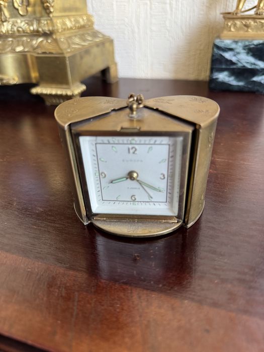 Унікальний старовинний бронзовий годинник. Дорожній або кишеньковий.