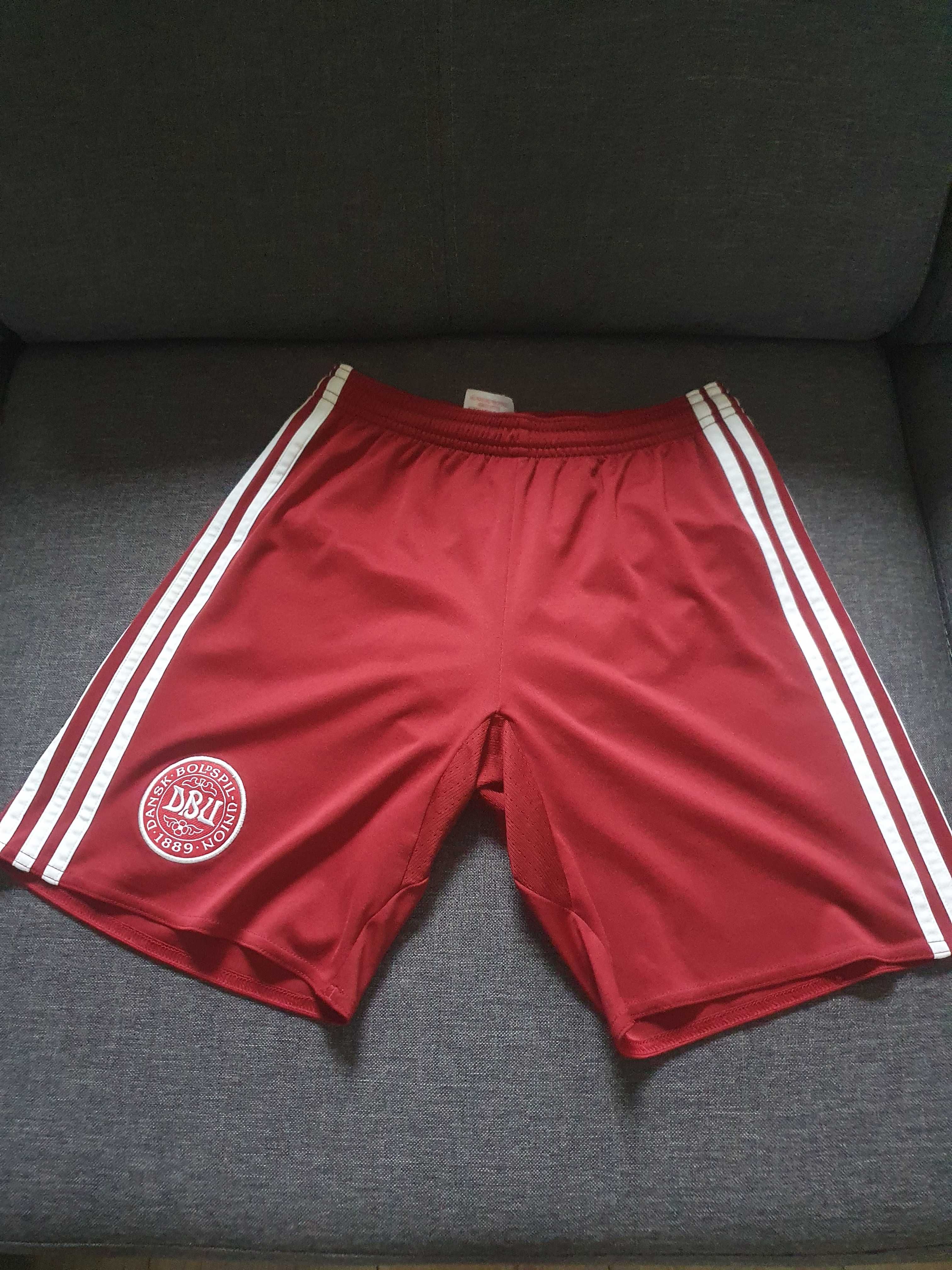 Spodenki piłkarskie, adidas