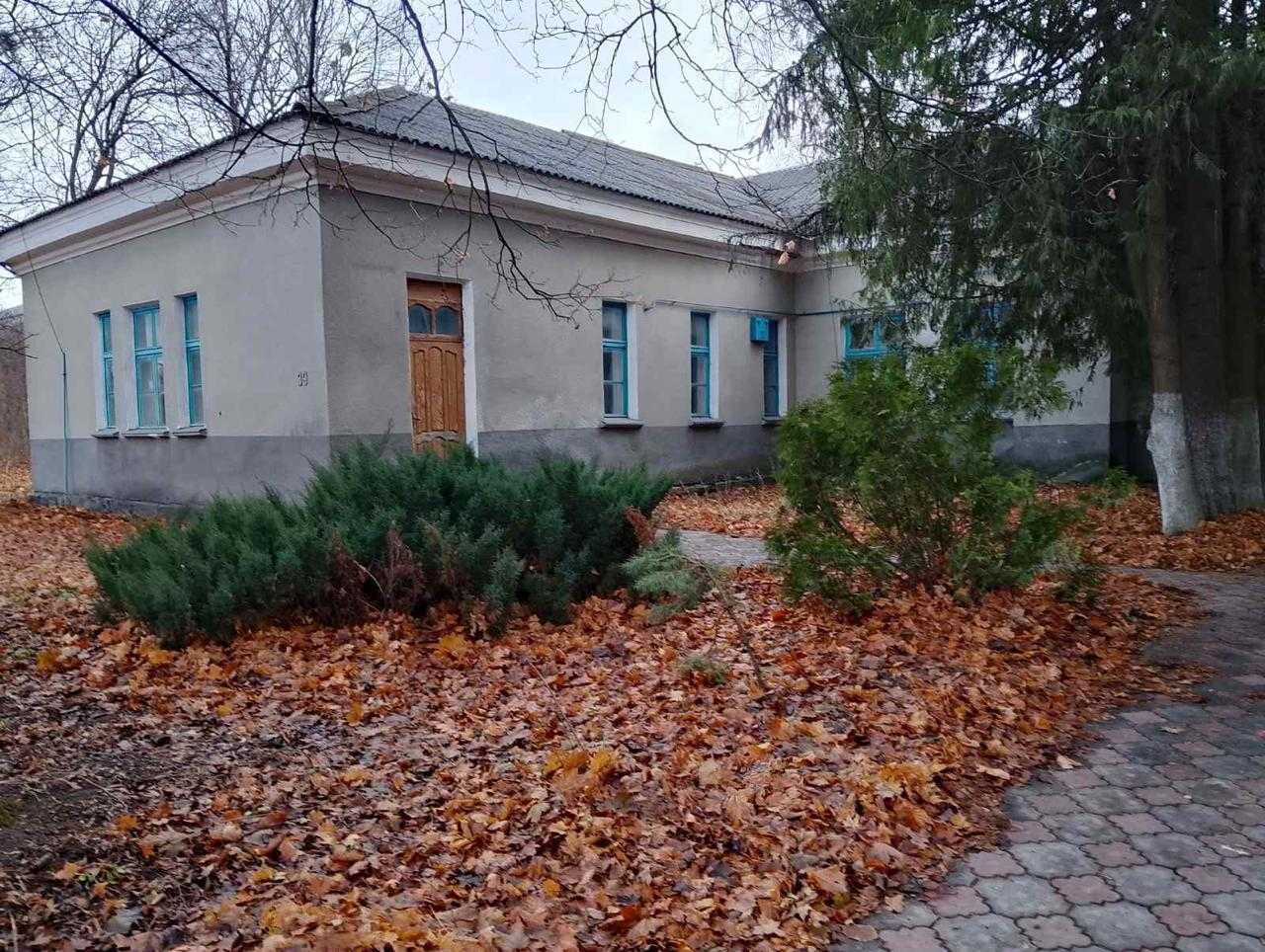Приміщення адмінбудинку - м. Ланівці, Тернопільська обл.