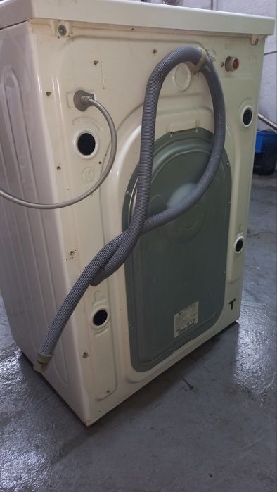 Продам стиральную машинку Samsung на 6кг