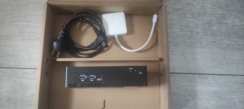 Intel NUC energooszczędny miniPC HDn-5i5MYBE i5-5300u Nvme 120GB Win