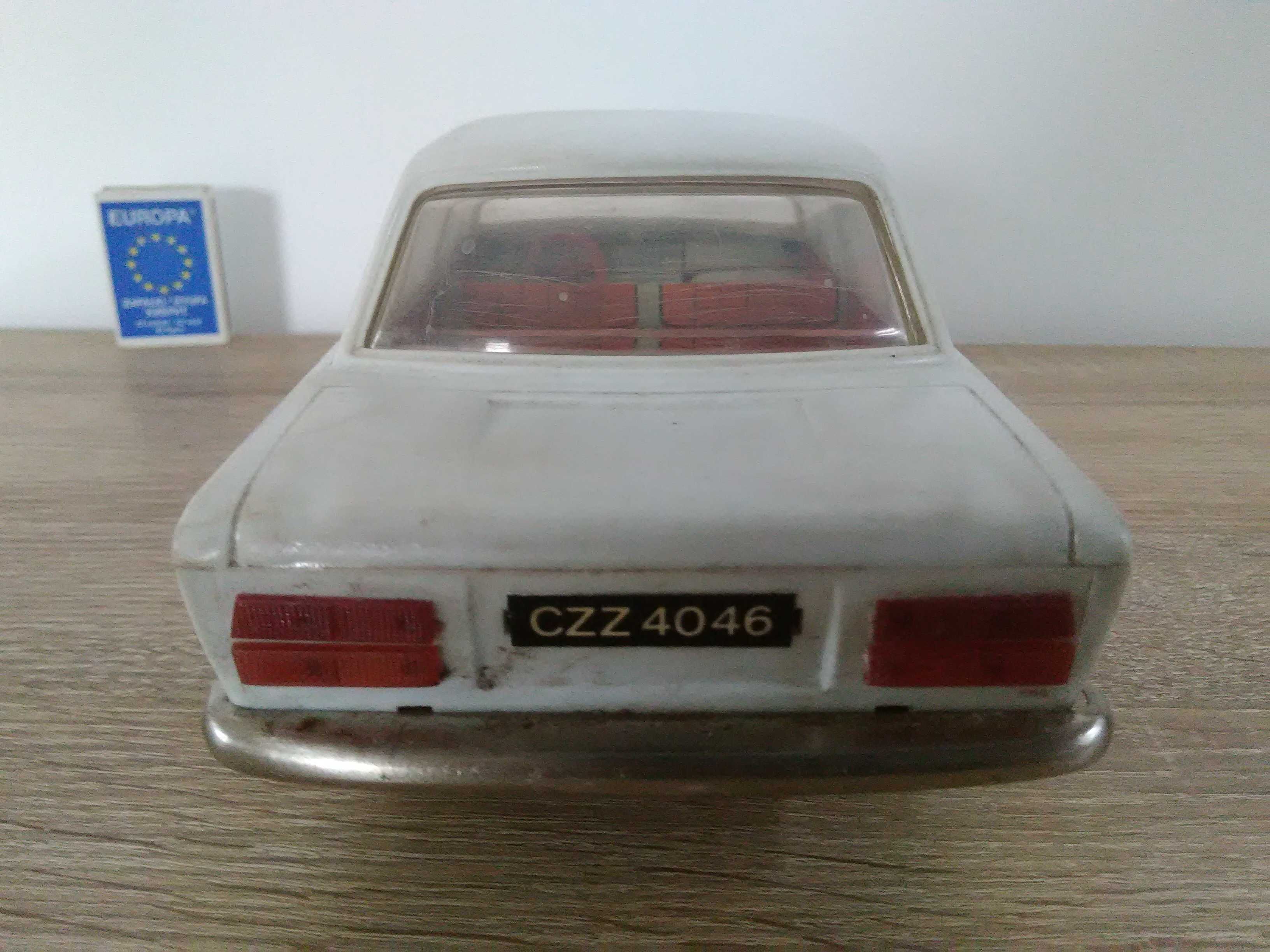 stara zabawka PRL FIAT 125 Retro MILICJA CZZ 4046 antyk zabytek 1:18