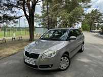Skoda Fabia 2009 r 1.2 HTP Klimatyzacja Piękny Stan Bez Korozji Hak Serwis ASO!!