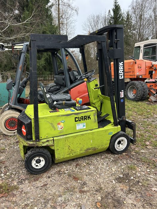 Wózek widłowy Clark TM 15 EM śruba koła