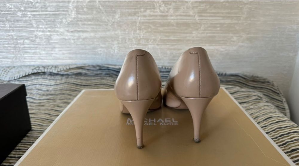 Шкіряні туфлі класика