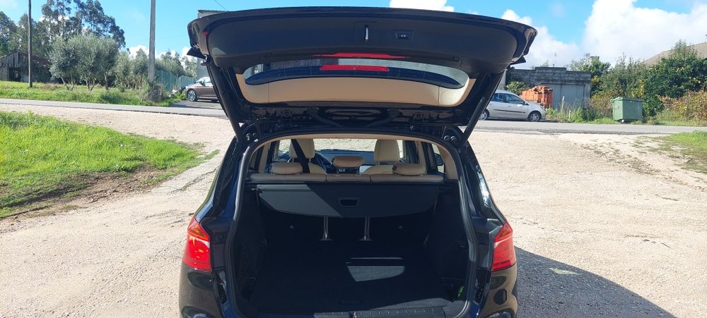 BMW 214D Grand tourer 7lugares