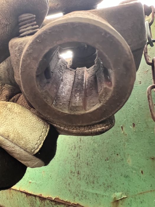 Жатка кукурудзяна КМС 6 з сечкарем. Під Нью Холланд