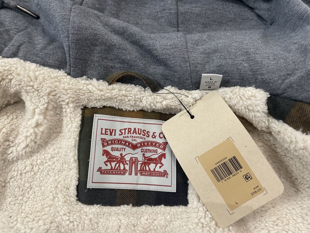 Куртка Levi's Sherpa L Нова