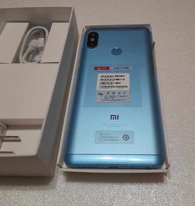 Смартфон Xiaomi Redmi Note 5 3/32Gb Blue + подарок