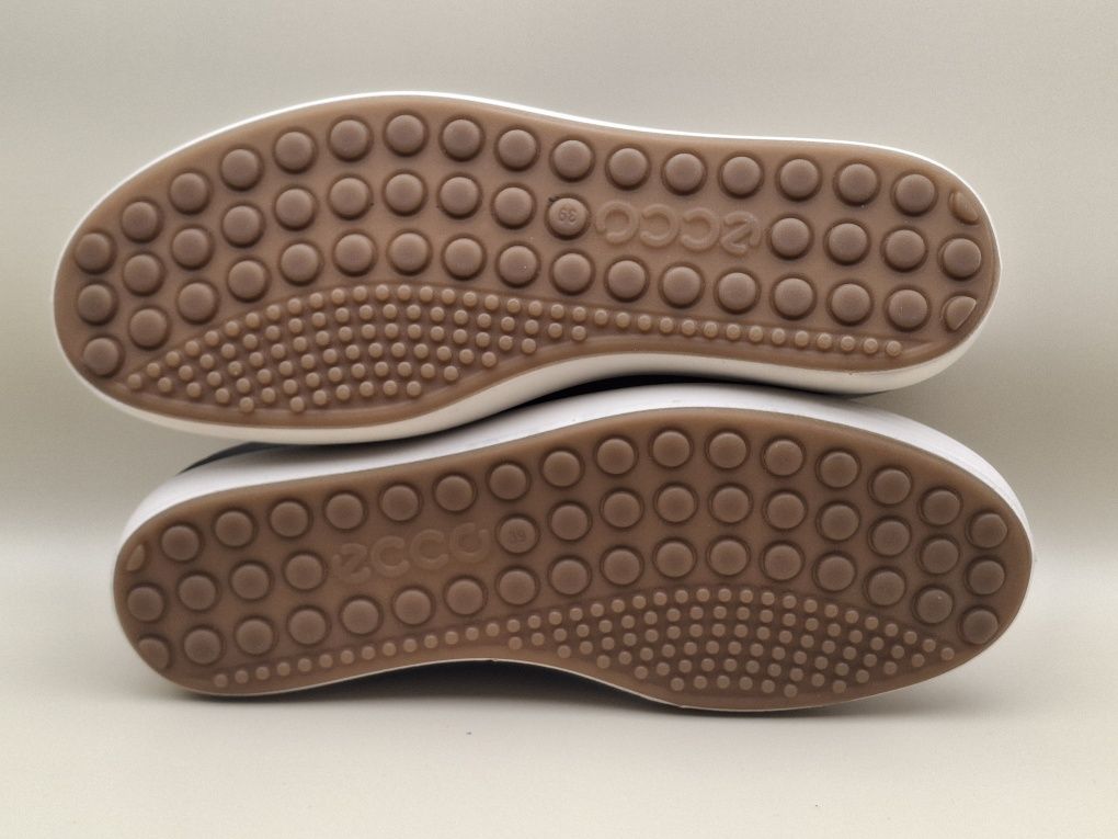 Кеди ECCO Soft 7 Нові 39р.