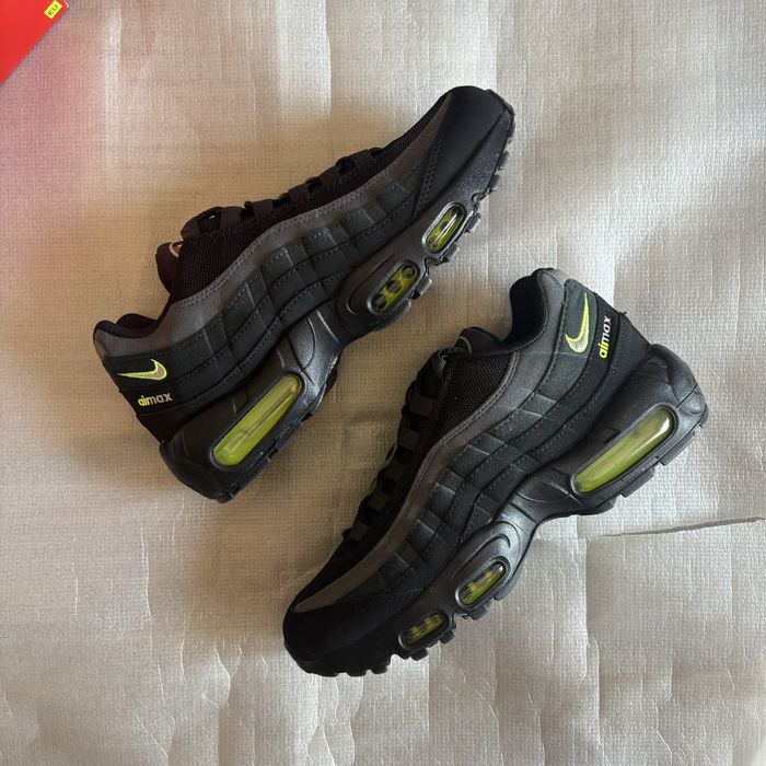 Nike Air Max 95 “Black Volt”