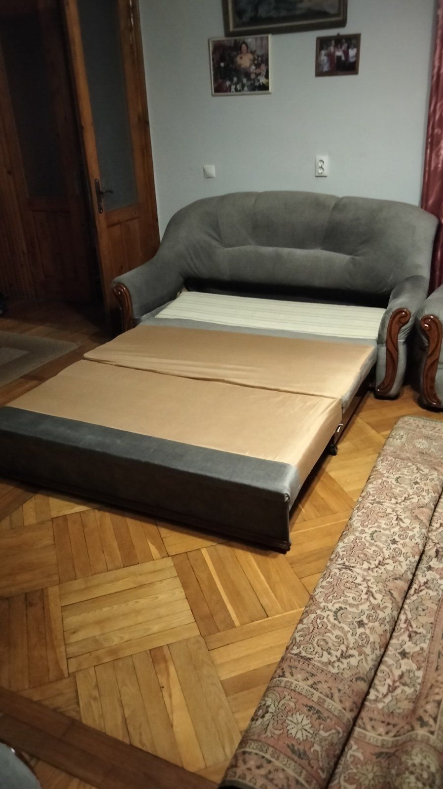 Диван і 2 крісла