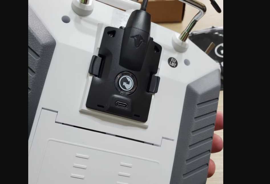 Модуль передавача TBS CROSSFIRE MICRO TX V2 до пульт Radiomaster