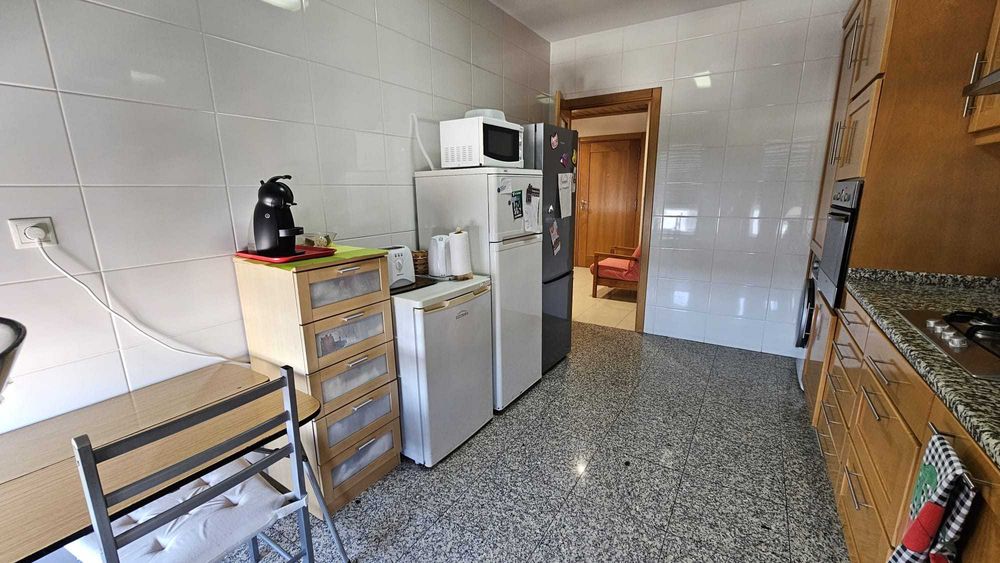 Quarto mobilado no Parque das Nações