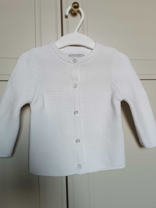 Bawełniany biały sweterek zapinany na guziczki, 68 Primark