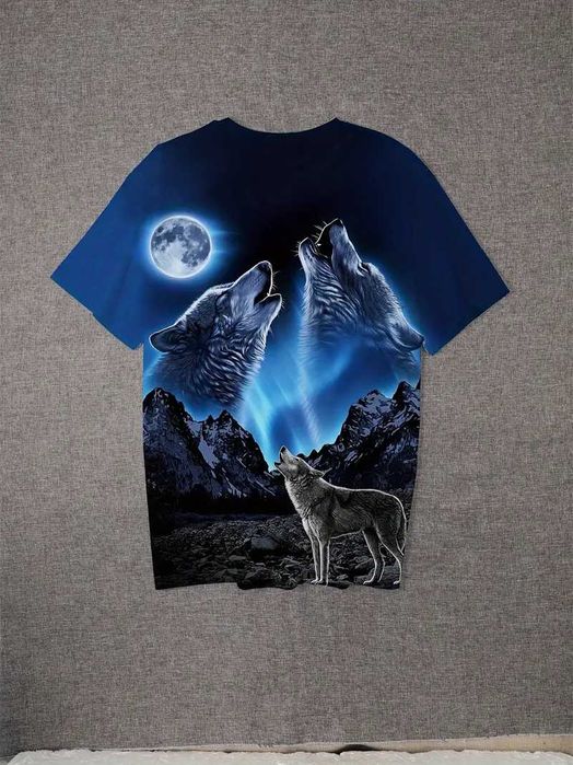 Гарна чоловіча фудболка з гарним принтом вовка