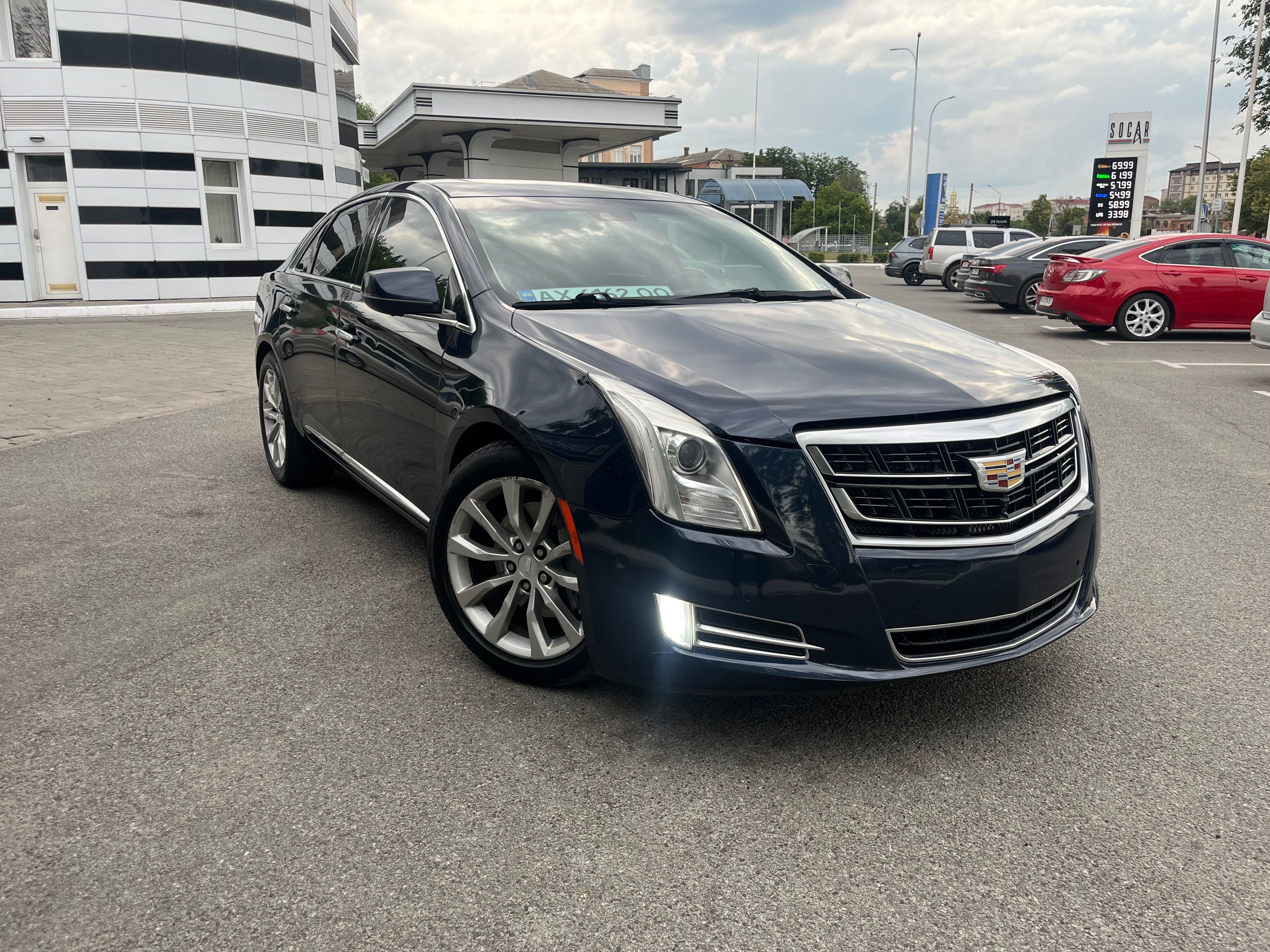 Cadillac xts 2016