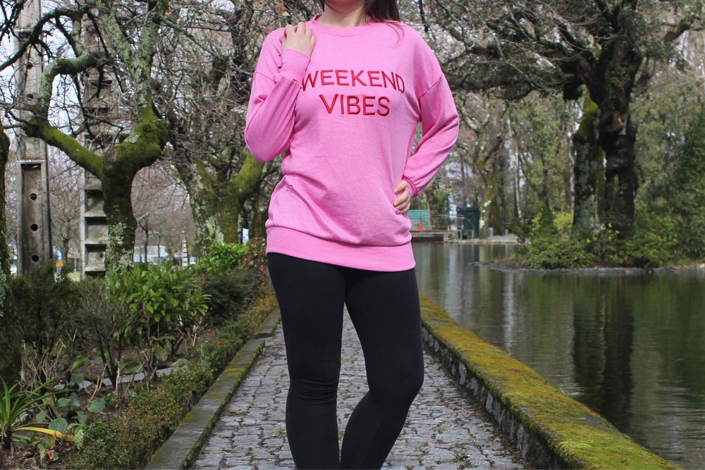 Sweater rosa letras