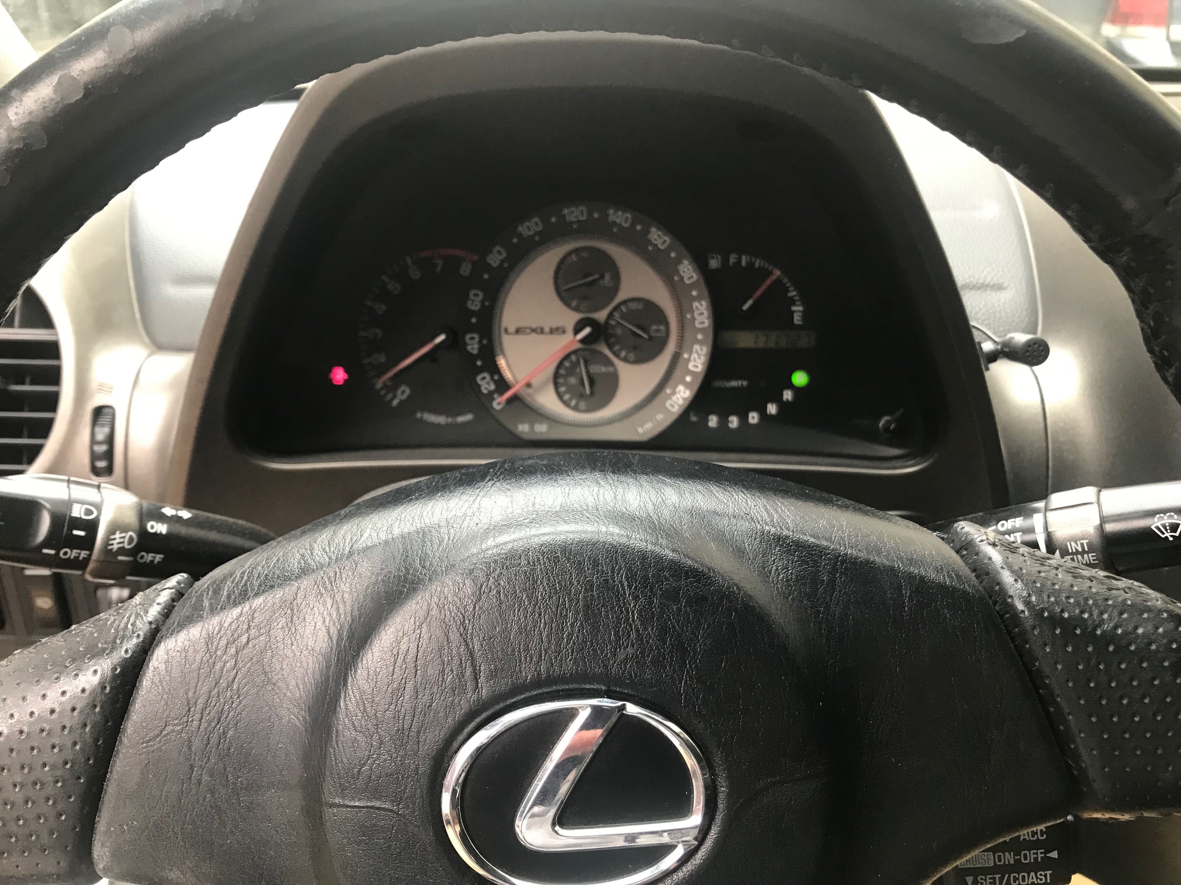 Lexus IS200 2001г