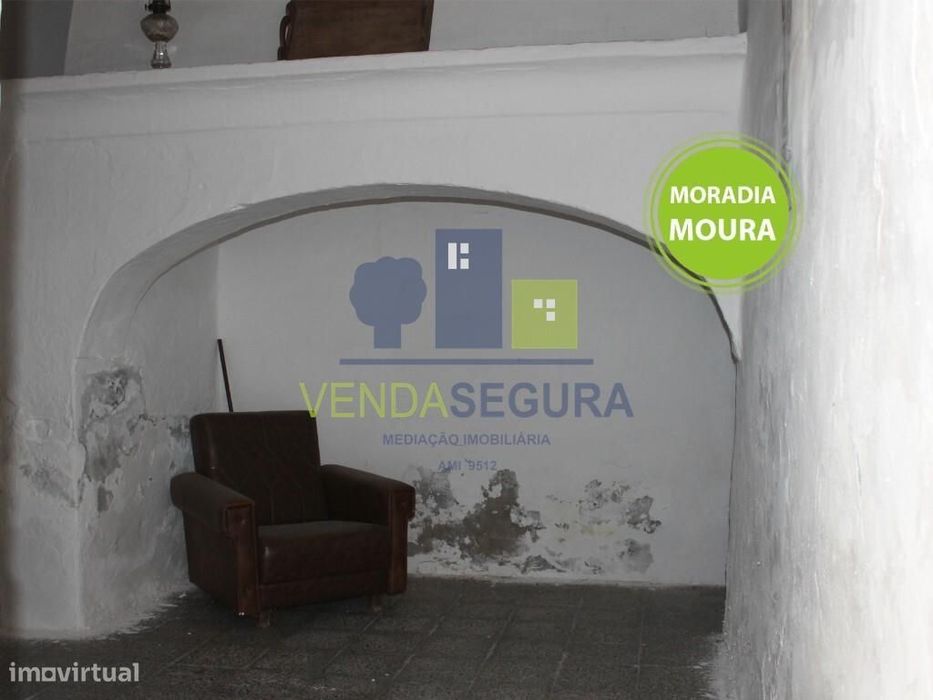 Moradia R/C T1 com Quintal e Garagem | Zona do Sete e Meio |Moura