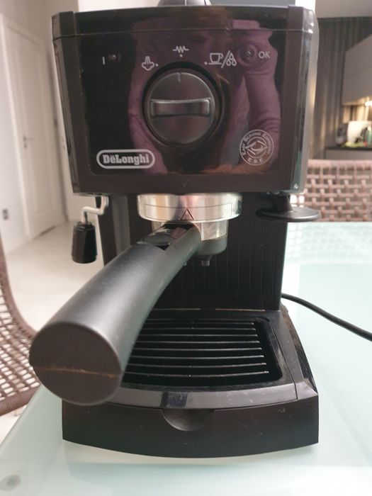 Ekspres kolbowy DeLonghi