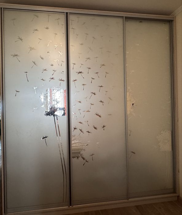 Шкаф купе трьохстворчатий