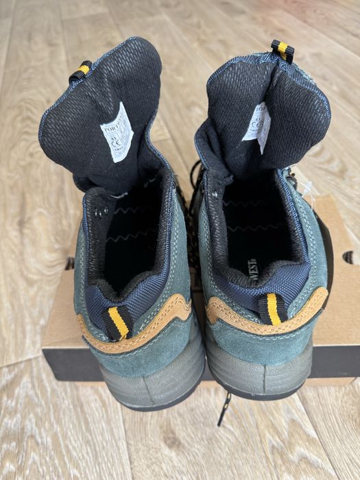 Мужские спортивные ботинки