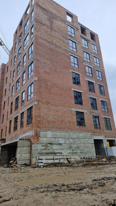 Продам 1 кімнатну по вул. Приозерна, Набережна, р-н Бам