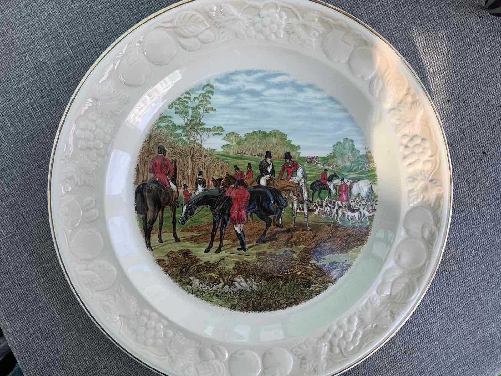 Коллекционная декоративная тарелка Роял Ворчестер Palissy (Англия)