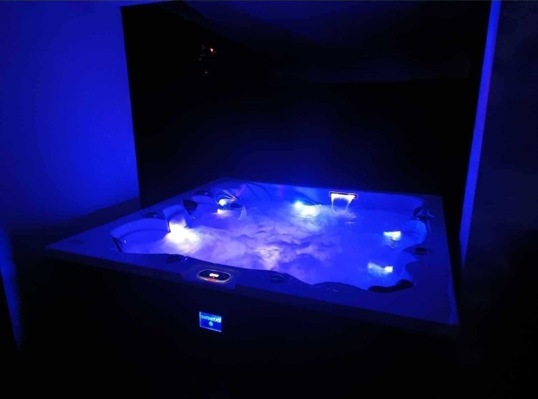 Jacuzzi ogrodowe hanscraft hc3  11000€ na zewnątrz 5 osobowe