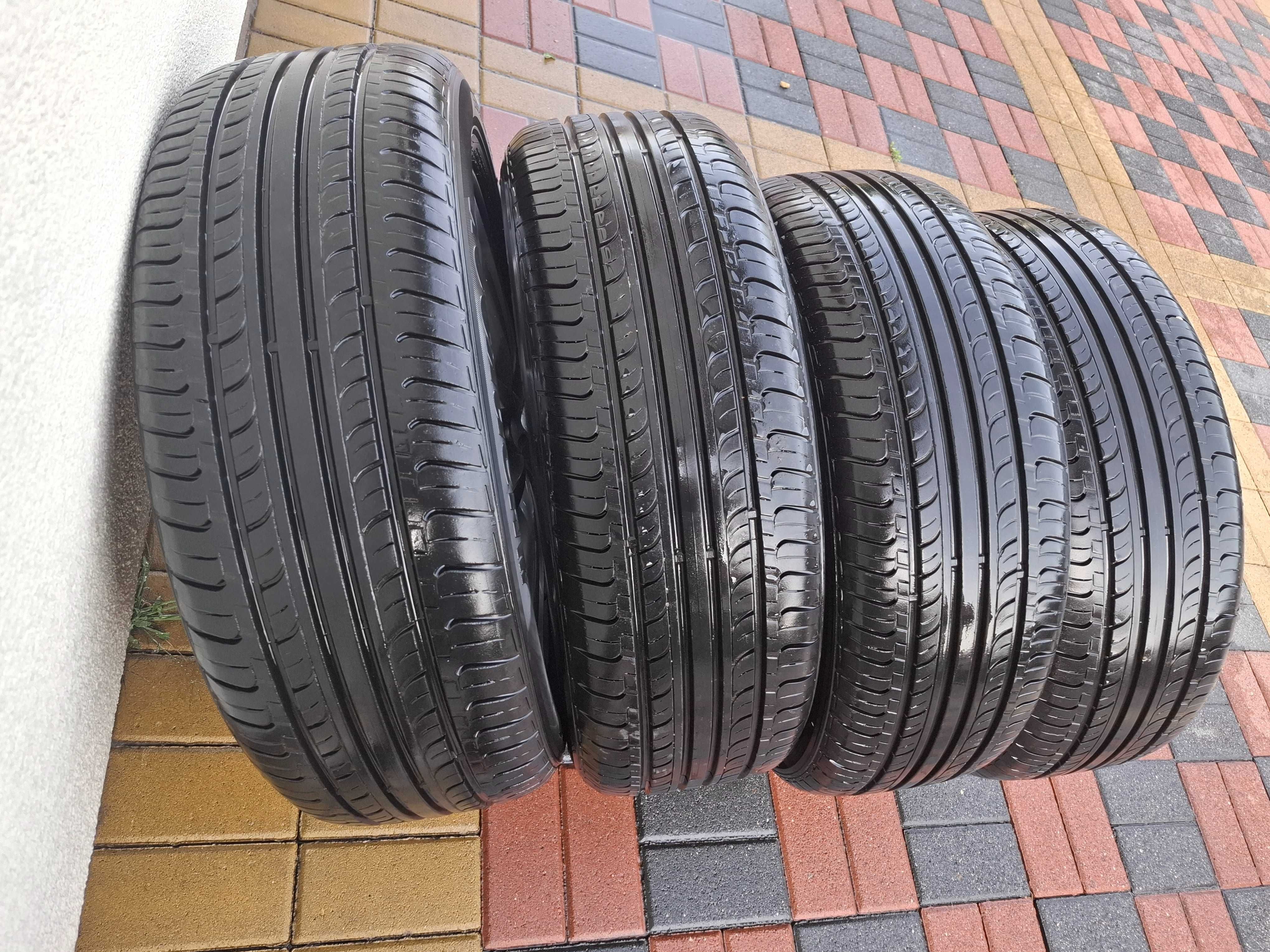 Komplet oryginalnych kół hyundai ix35.  225/55/R18