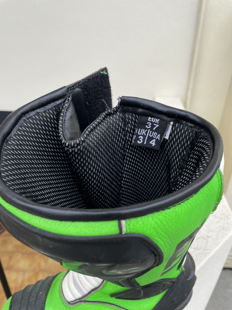 Botas para andar de moto pista