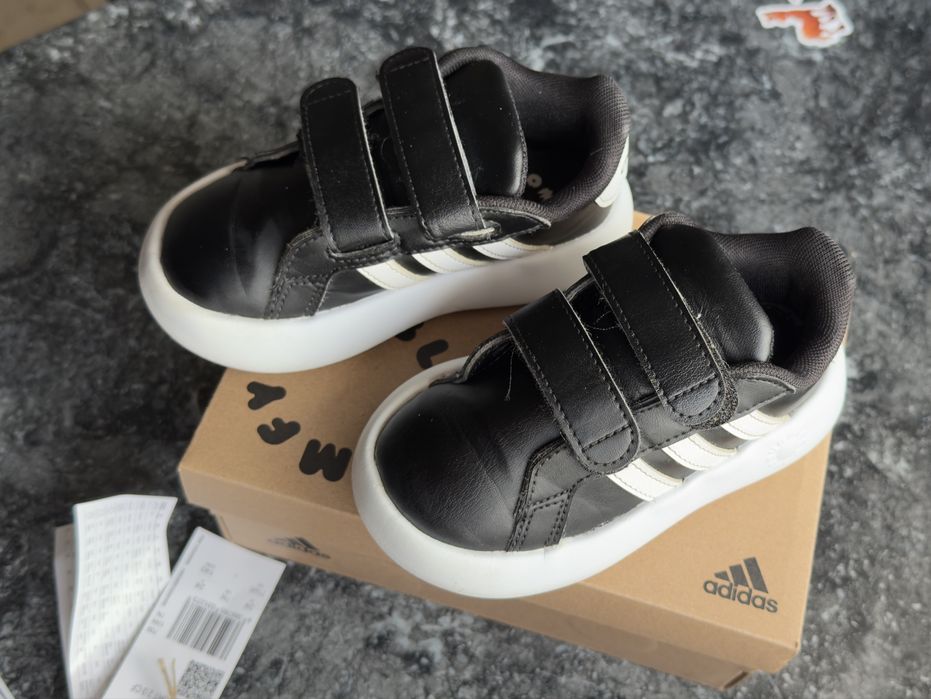 Кроссівки Adidas 24 розмір (15 см)