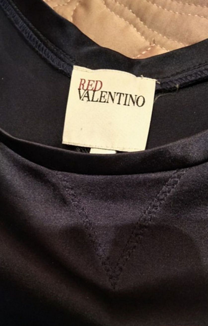 Продам веколепную блузу RED Valentino Италия,