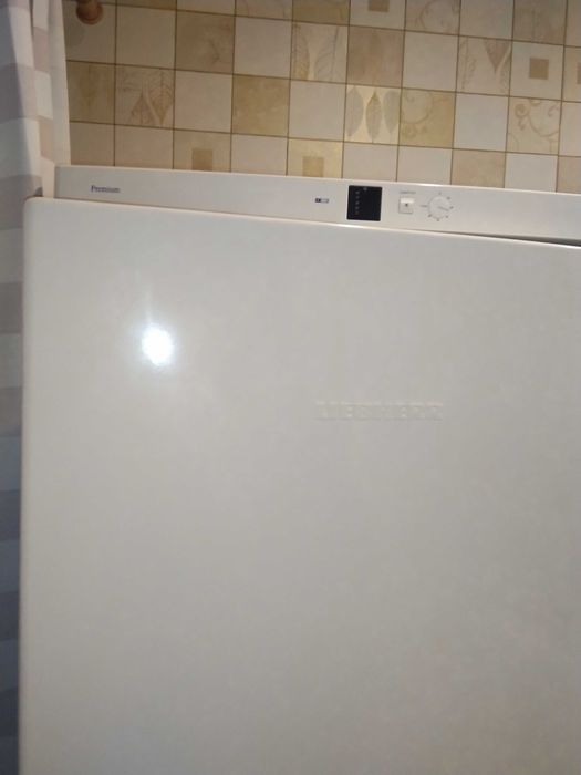 Продам холодильник Liеbherr,  б/у на запчасти