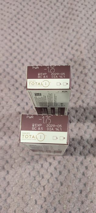 Лінзи Dailies Total -1,75/-1,25