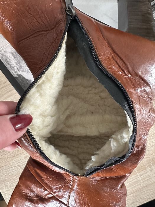 Жіночі шкіряні чоботи