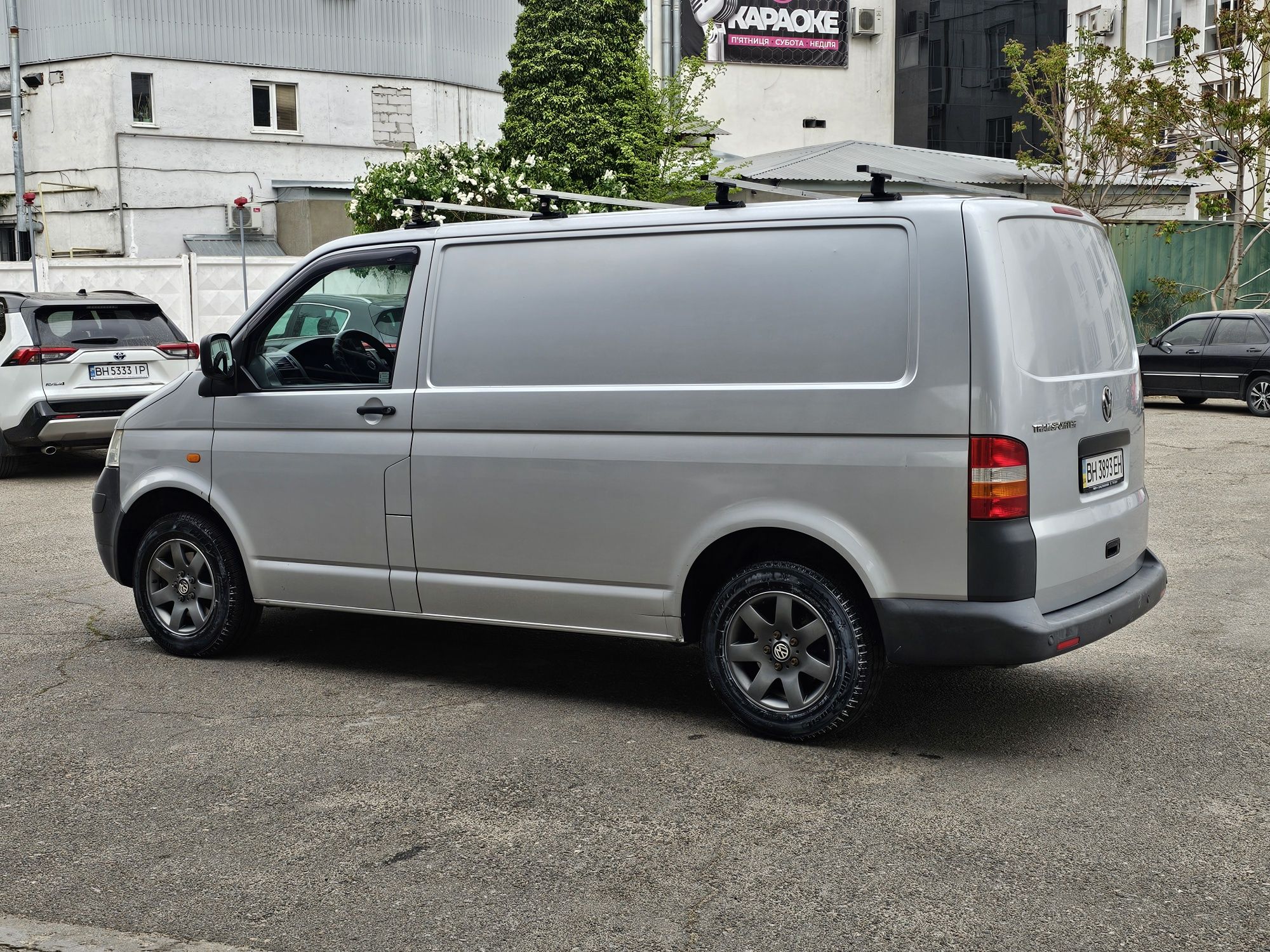 Volkswagen Transporter 2,5TDI automatic  груз