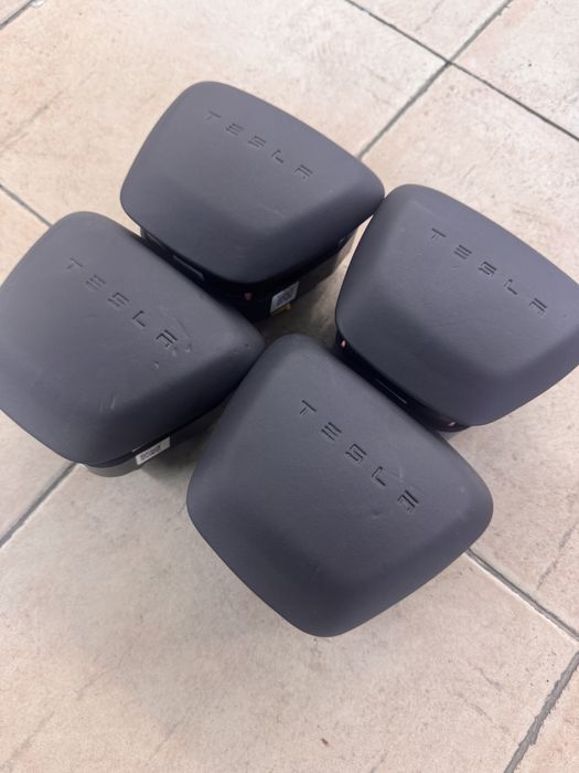 Подушка безопасности в руль tesla model s/x