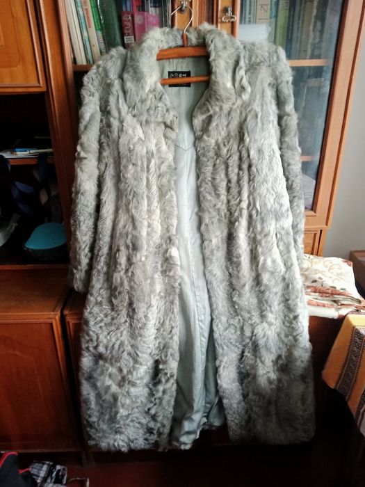 Продам шубу из меха козы