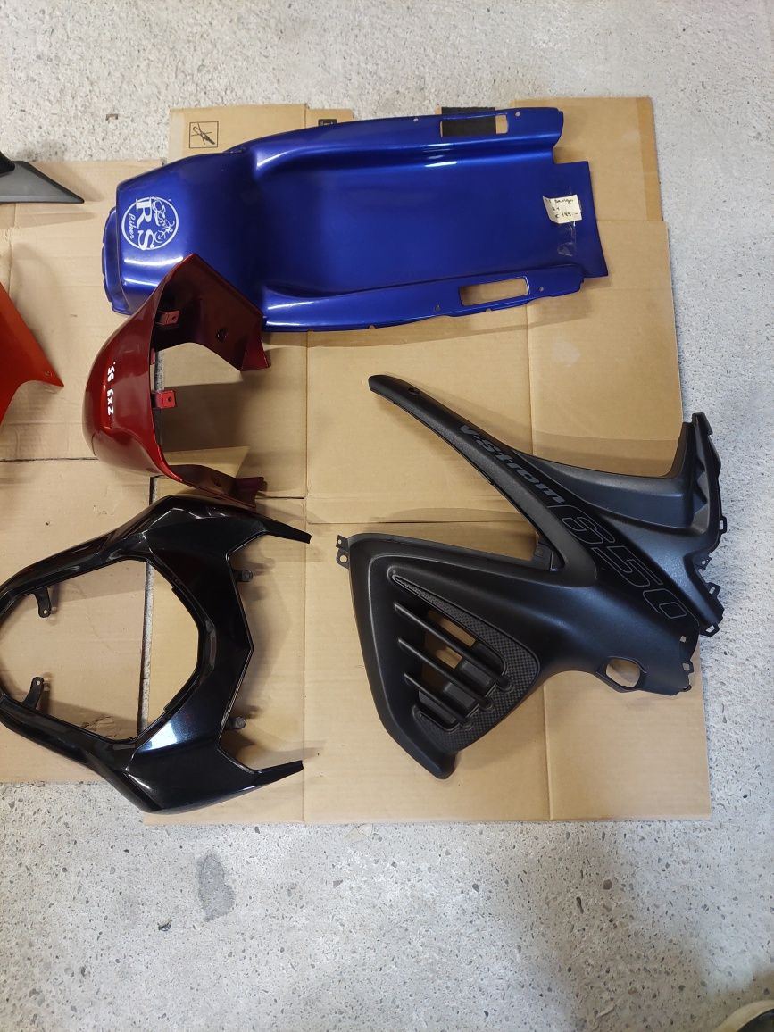 Owiewka ogon zadupek boczek lusterko obudowa plastik wypełnienie