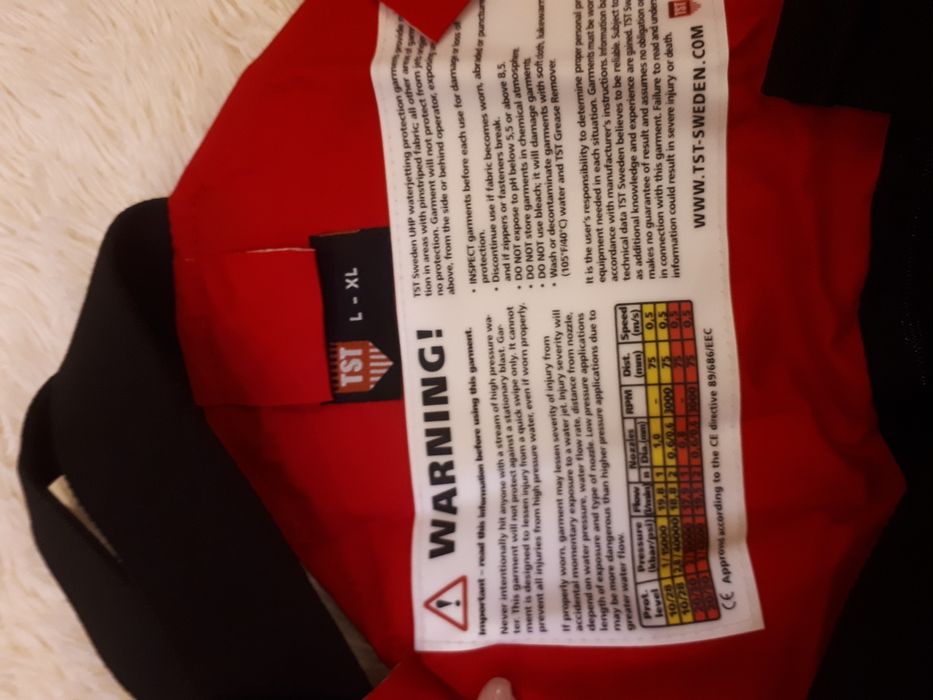 Защитный полукомбинезон