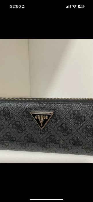 Porta-moedas Guess Grande