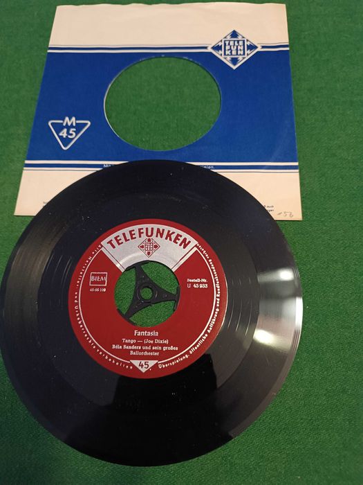 Singiel (inne) - Béla Sanders – Noche De Estrellas / Fantasia