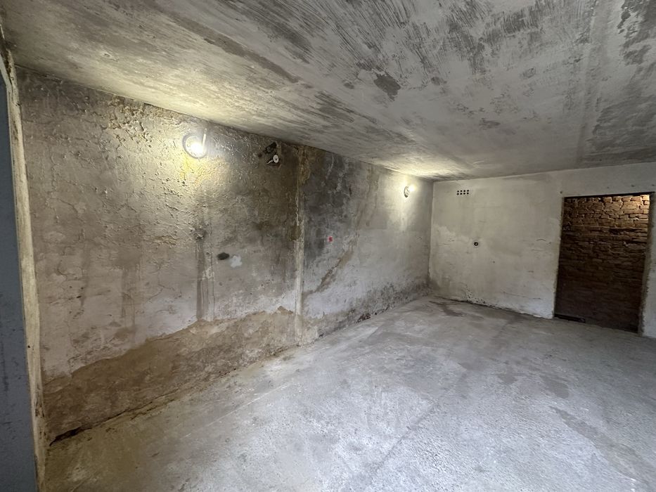 Здам в оренду гараж, склад, приміщення Сабарівське шосе