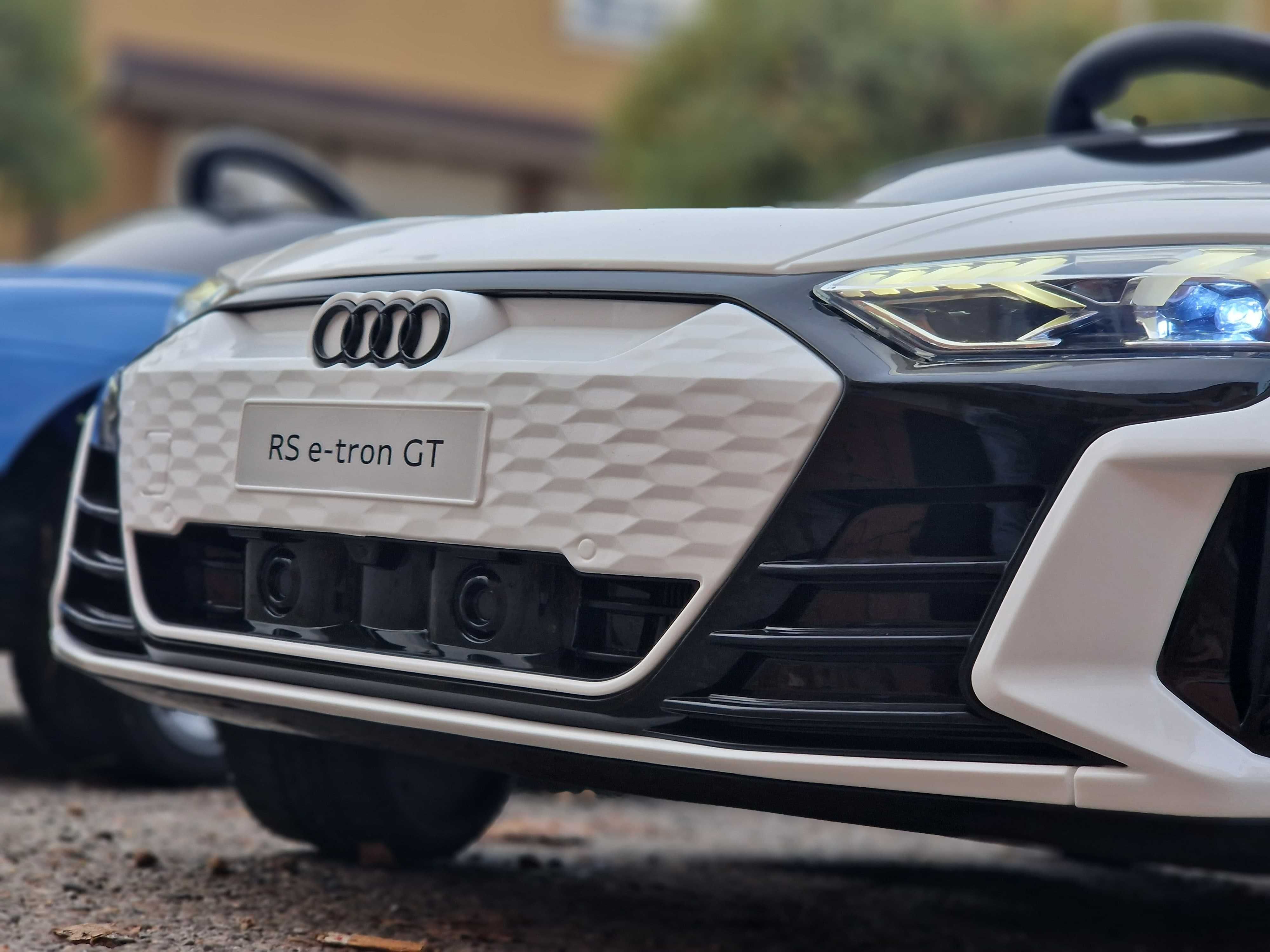 Samochodzik dziecięcy AUDI Etron GT 4x4 auto na akumulator