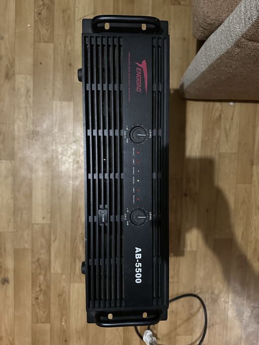 Підсилювач Tenggao AB-5500 в чудовому стані