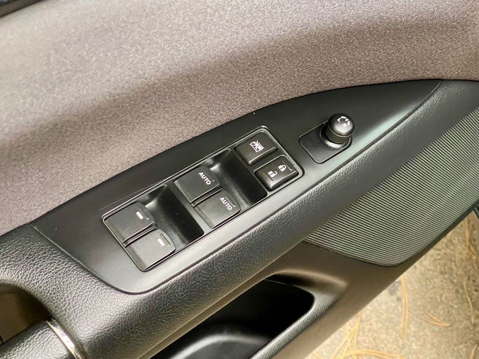 Suzuki Kizashi 2.4 Газ/Бензин Автомат AWD повний привід