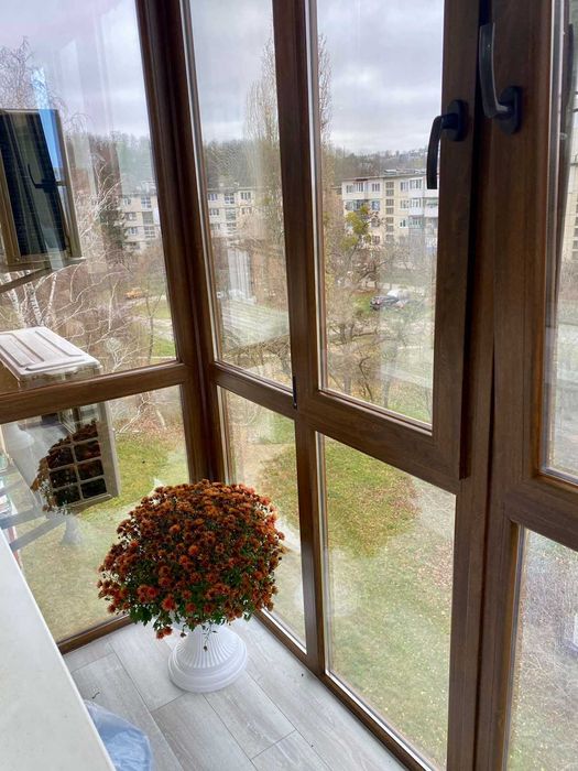 Пропоную до продажу 2-кімнатну квартиру з сучасним ремонтом в Каневi