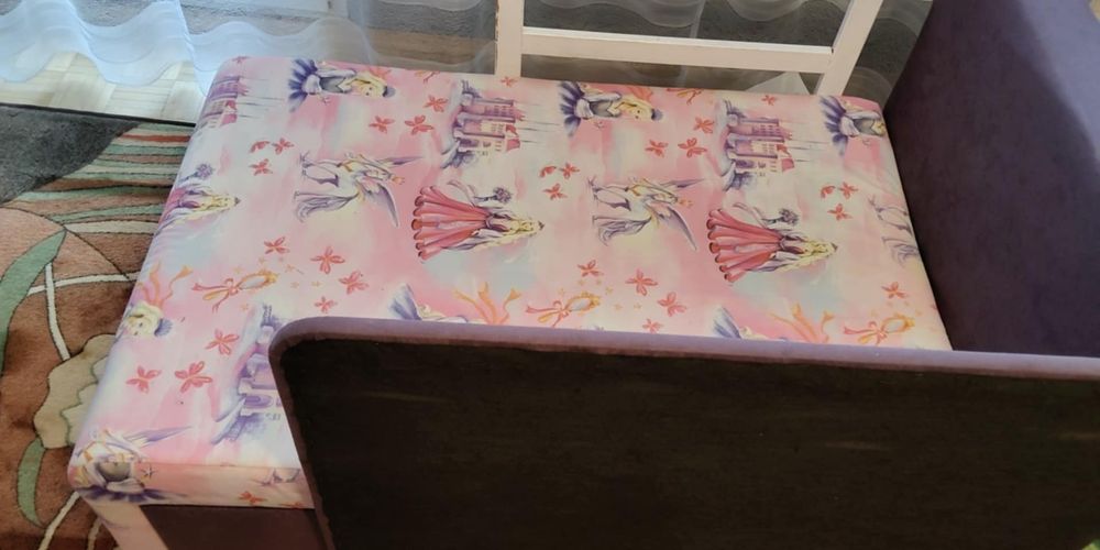 Łóżko dziecięce.